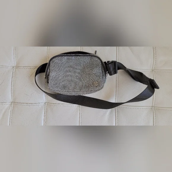 Everywhere Belt Bag 1LGlitter - Picture 4 of 8